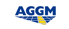 AGGM-Logo: Der Schriftzug AGGM in Blau, über einem stilisierten Netzmuster in Blau und Gelb.